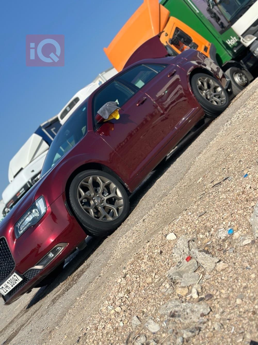 کرایسلەر 300